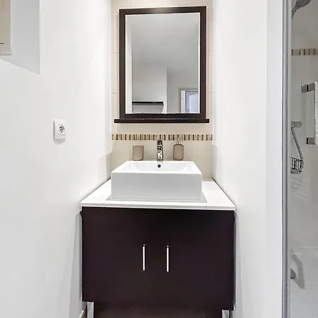 Lumineux Avec Balcon