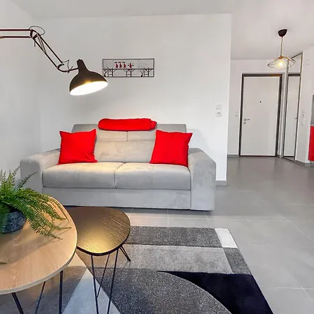 Lumineux Avec Balcon * Grenoble