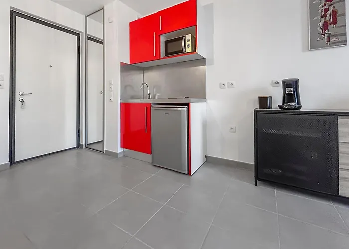 Lumineux Avec Balcon